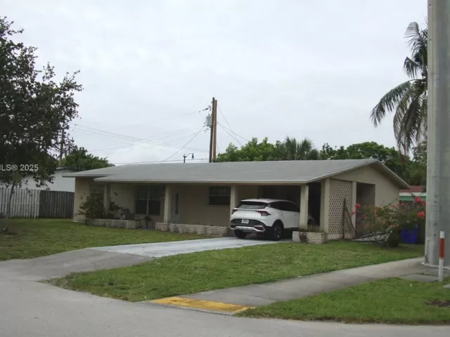 Продажа дома по адресу 1500 NE 33rd Ct - фото 6232451