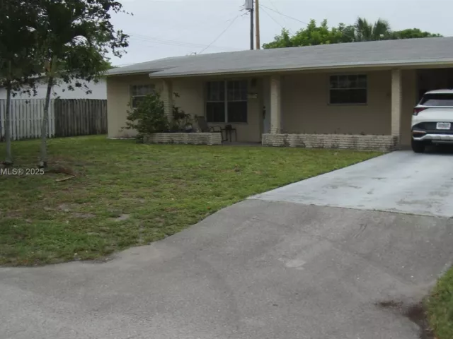 Продажа дома по адресу 1500 NE 33rd Ct - фото 6232453