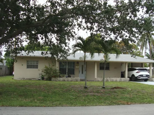 Продажа дома по адресу 1500 NE 33rd Ct - фото 6232450