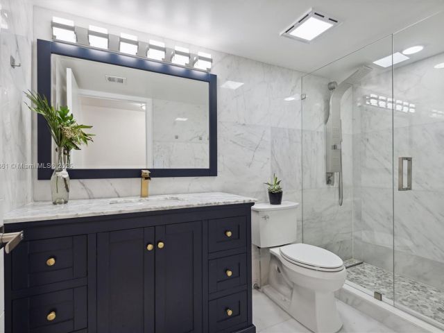 Продажа квартиры #412 - фото 6236649