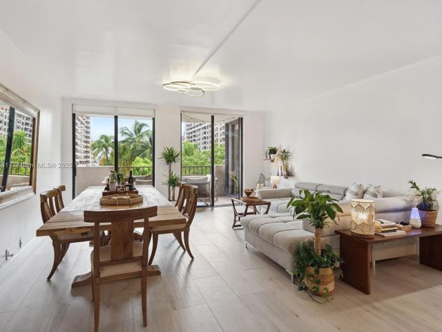 Продажа квартиры #412 - фото 6236656