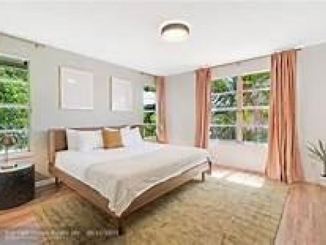 Продажа дома по адресу 301 Isle Of Capri Dr 301 - фото 6231364