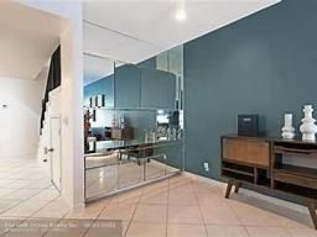 Продажа дома по адресу 301 Isle Of Capri Dr 301 - фото 6231368