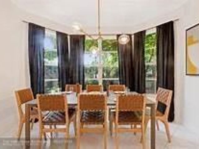 Продажа дома по адресу 301 Isle Of Capri Dr 301 - фото 6231370