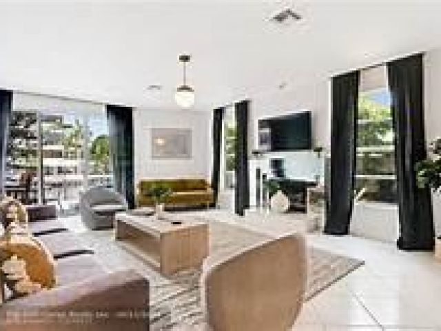 Продажа дома по адресу 301 Isle Of Capri Dr 301 - фото 6231373