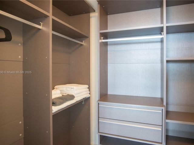 Продажа квартиры #805 - фото 6247826