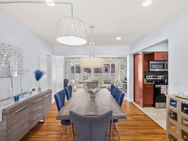 Продажа дома по адресу 8631 SW 16th Ter - фото 6232484