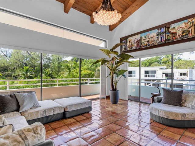 Продажа дома по адресу 3520 Rockerman Rd - фото 6278738