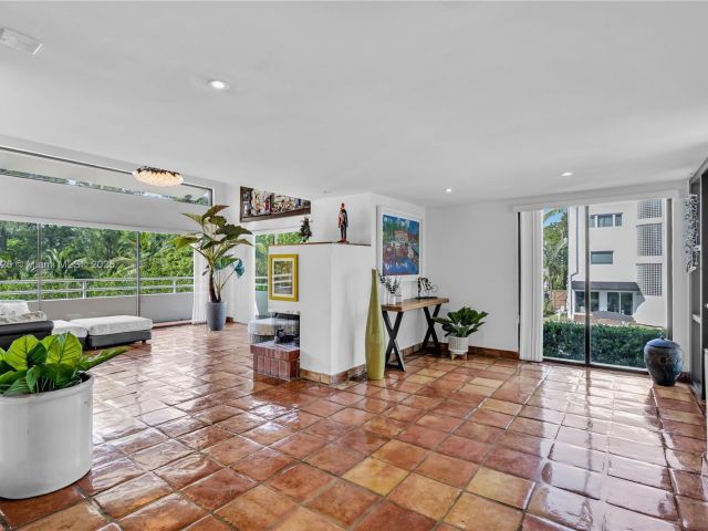 Продажа дома по адресу 3520 Rockerman Rd - фото 6278740