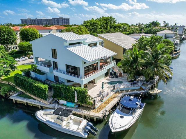 Продажа дома по адресу 3520 Rockerman Rd - фото 6278746