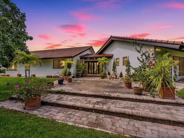 Продажа дома по адресу 14025 SW 208th St - фото 6264655