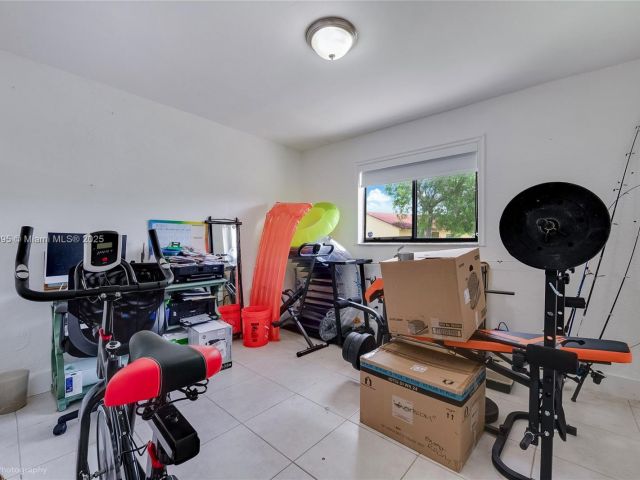 Дом в аренду по адресу 13963 SW 280th Ter 0 - фото 6234963