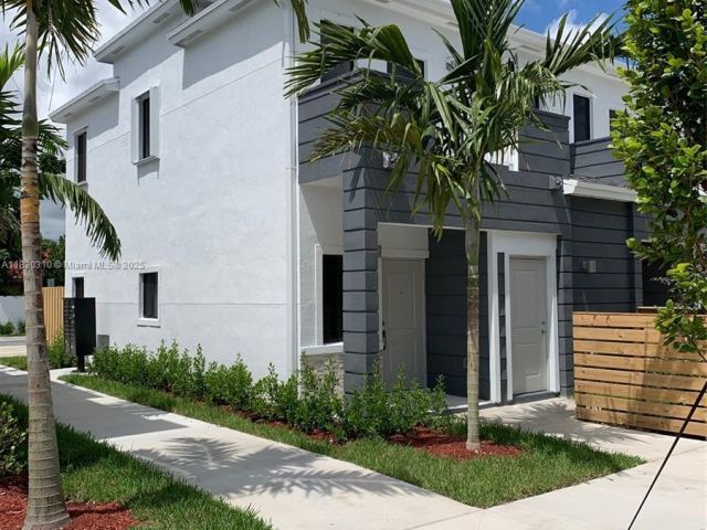 Дом в аренду по адресу 25338 SW 135th Ave 107 - фото 6238524