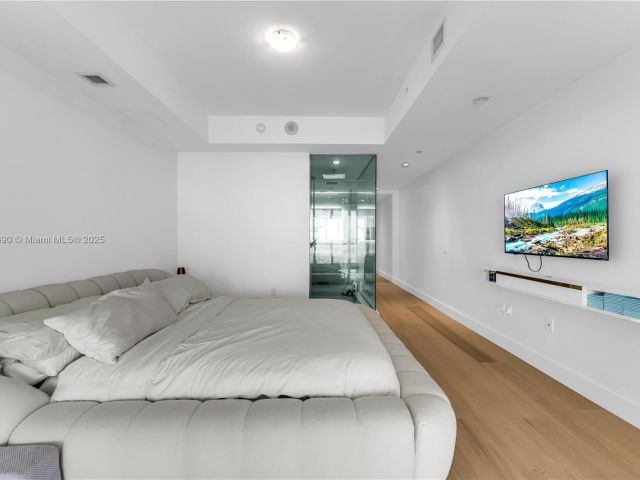 Продажа квартиры #4305 - фото 6236405