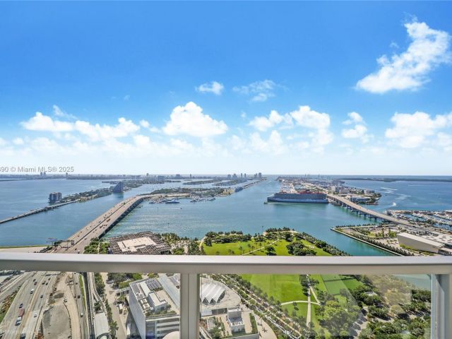 Продажа квартиры #4305 - фото 6236414