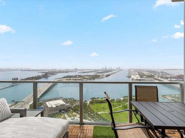 Продажа квартиры #4305 - фото 6236416