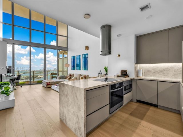 Продажа квартиры #4305 - фото 6236420