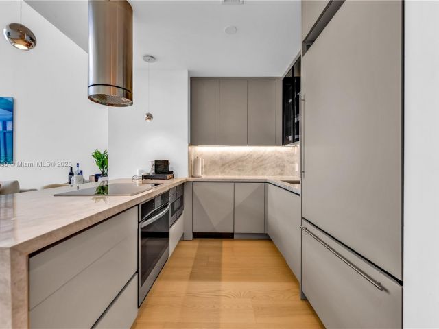 Продажа квартиры #4305 - фото 6236421