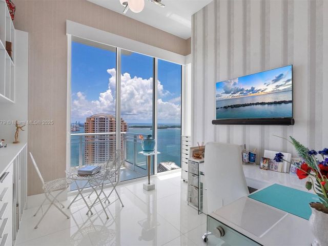 Продажа квартиры #3103 - фото 6235858