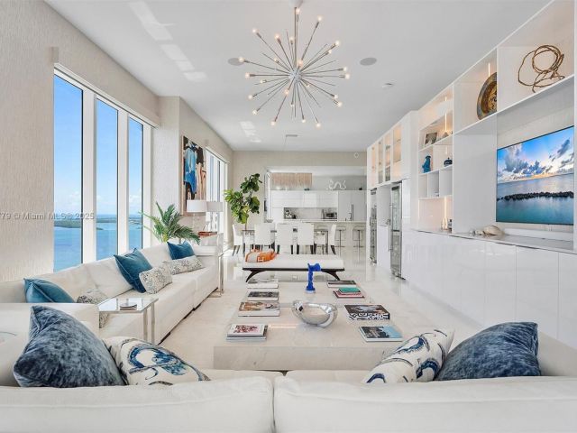 Продажа квартиры #3103 - фото 6235865