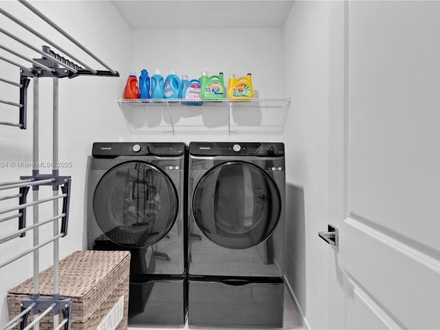 Продажа дома по адресу 814 SE 19th St 814 - фото 6234997