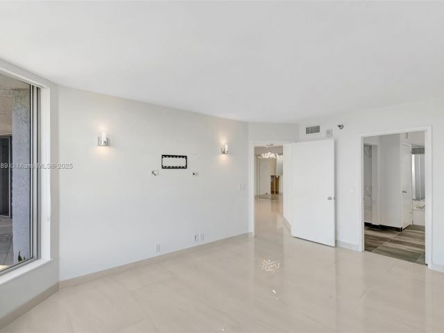 Продажа квартиры #1606 - фото 6266151