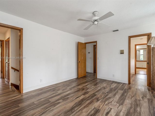 Продажа дома по адресу 576 Marshall Rd - фото 6255389