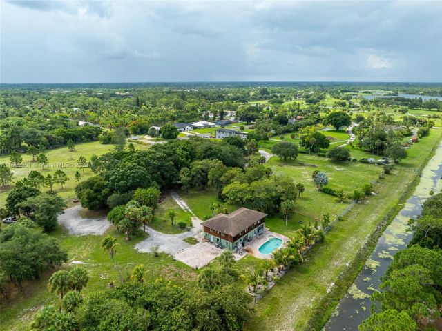 Продажа дома по адресу 576 Marshall Rd - фото 6255402