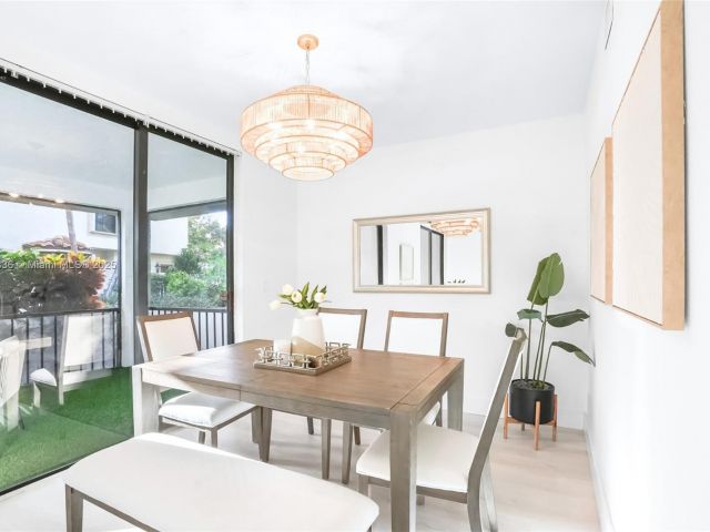 Продажа дома по адресу 7829 La Mirada Dr - фото 6234117