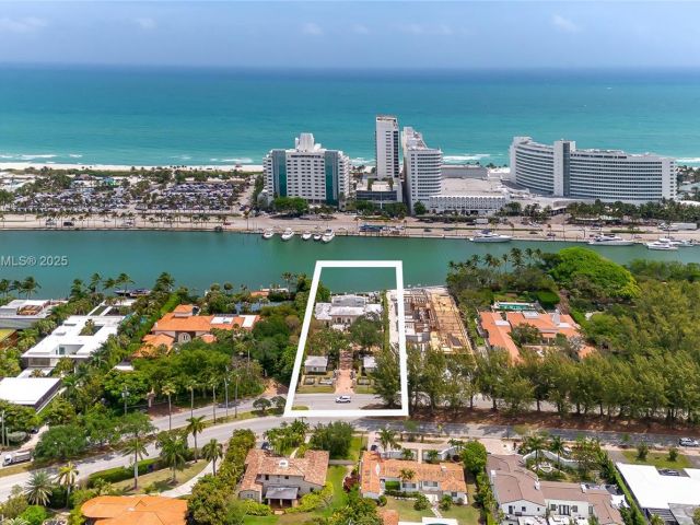 Продажа дома по адресу 4539 Pine Tree Dr - фото 6260251