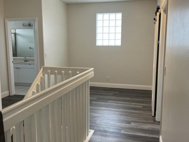 Дом в аренду по адресу 5076 SW 38th Way - фото 6275037