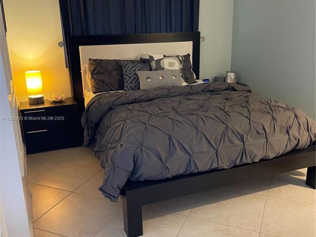 Квартира в аренду номер823 - фото 6237436