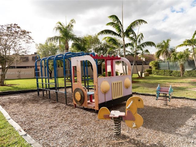 Продажа дома по адресу 1239 NW 122nd Ter - фото 6234487