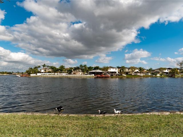 Продажа дома по адресу 1239 NW 122nd Ter - фото 6234488