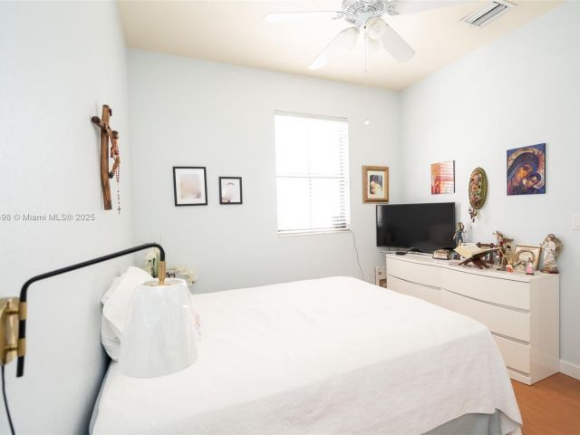 Дом в аренду по адресу 23480 SW 113th Ave 23480 - фото 6235053