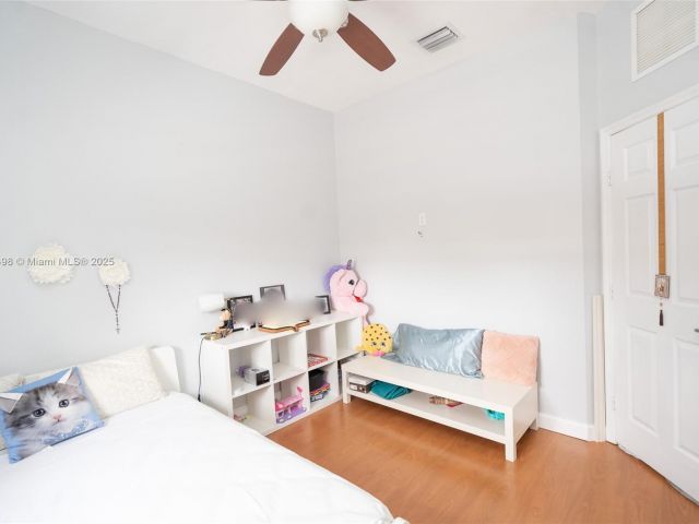 Дом в аренду по адресу 23480 SW 113th Ave 23480 - фото 6235054