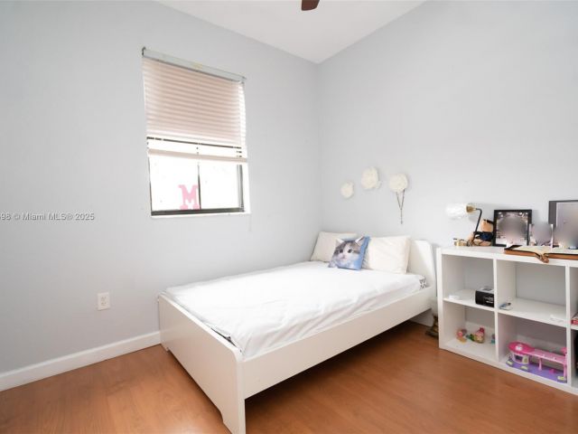 Дом в аренду по адресу 23480 SW 113th Ave 23480 - фото 6235055