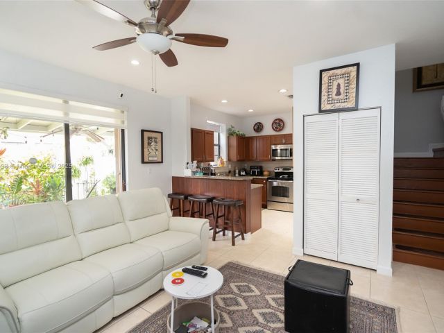 Дом в аренду по адресу 23480 SW 113th Ave 23480 - фото 6235070