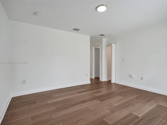 Продажа дома по адресу 12254 SW 217th St - фото 6239260