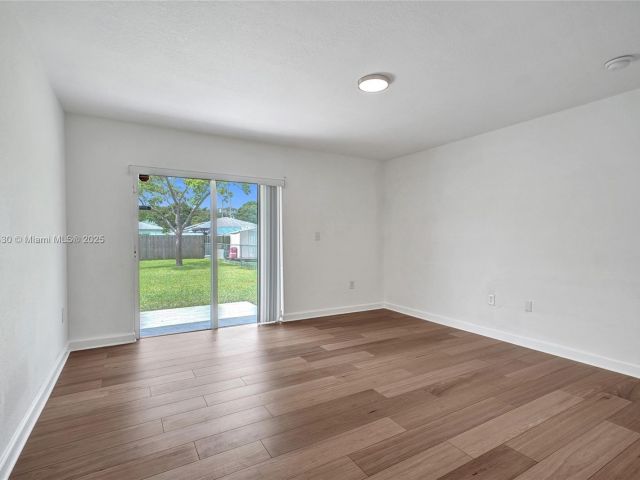 Продажа дома по адресу 12254 SW 217th St - фото 6239262