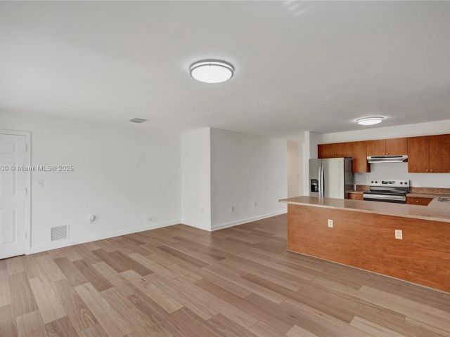 Продажа дома по адресу 12254 SW 217th St - фото 6239271