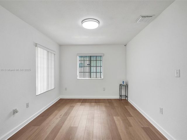 Продажа дома по адресу 12254 SW 217th St - фото 6239277