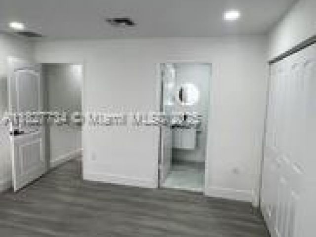 Продажа дома по адресу 964 N 18th Ct - фото 6236062