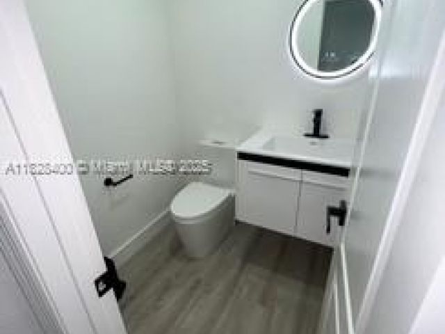 Продажа дома по адресу 968 N 18th Ct - фото 6236026