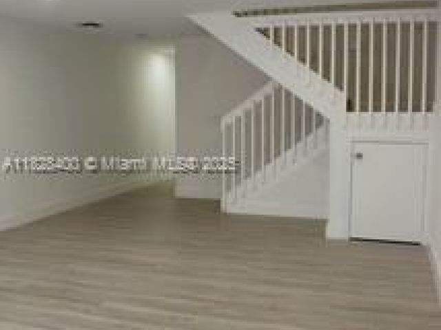 Продажа дома по адресу 968 N 18th Ct - фото 6236036