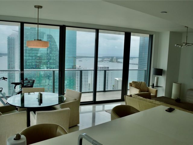 Продажа квартиры #3601 - фото 6249817