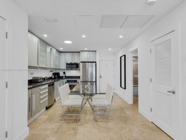 Продажа квартиры #1631 - фото 6283956