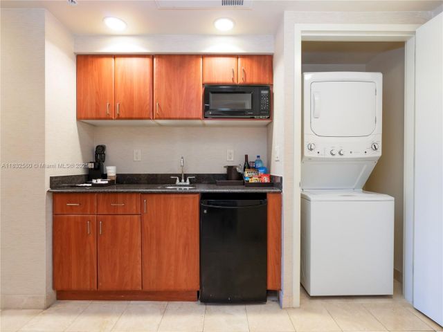 Продажа квартиры #1107 - фото 7435194