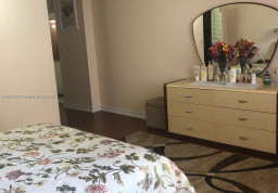 Квартира #5H