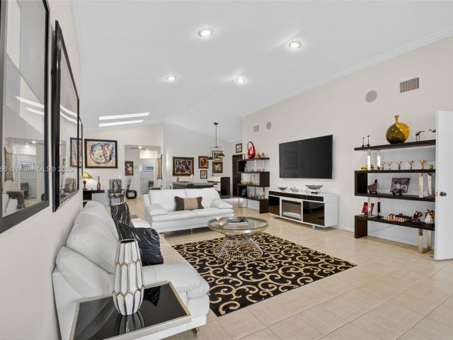 Продажа дома по адресу 10344 Sunset Bend Dr - фото 6234361